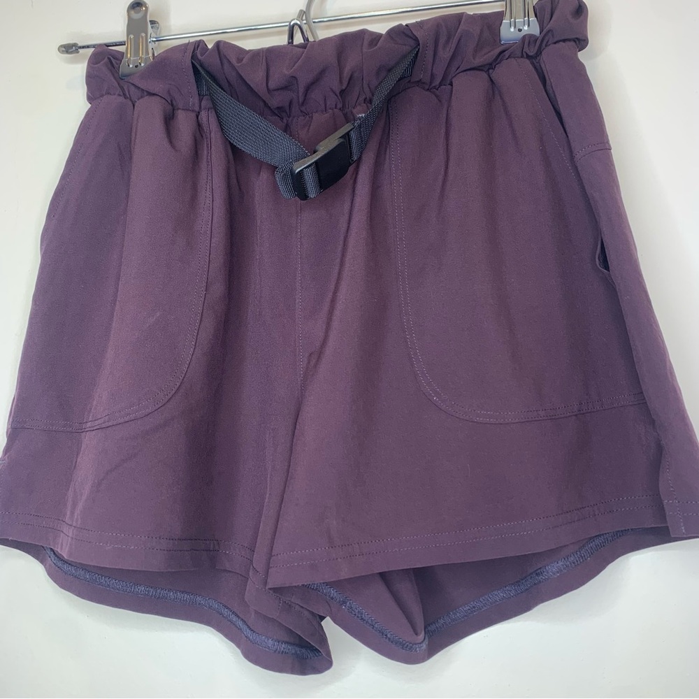 Z BY ZELLA Dark Purple Eggplant Belted Buckle Take a Hike Workout Shorts sz XS - Picture 3 of 5